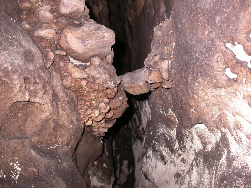 Old Stream floor Ronans Well DSCN8764